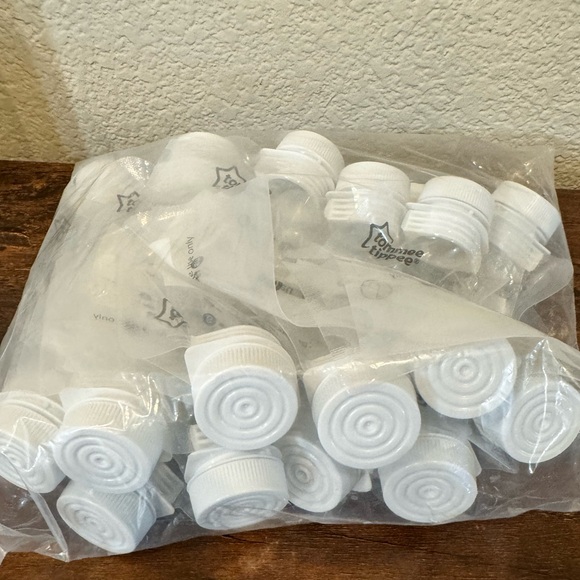 Tommee Tippee Breastfeeding Bundle - Picture 3 of 7